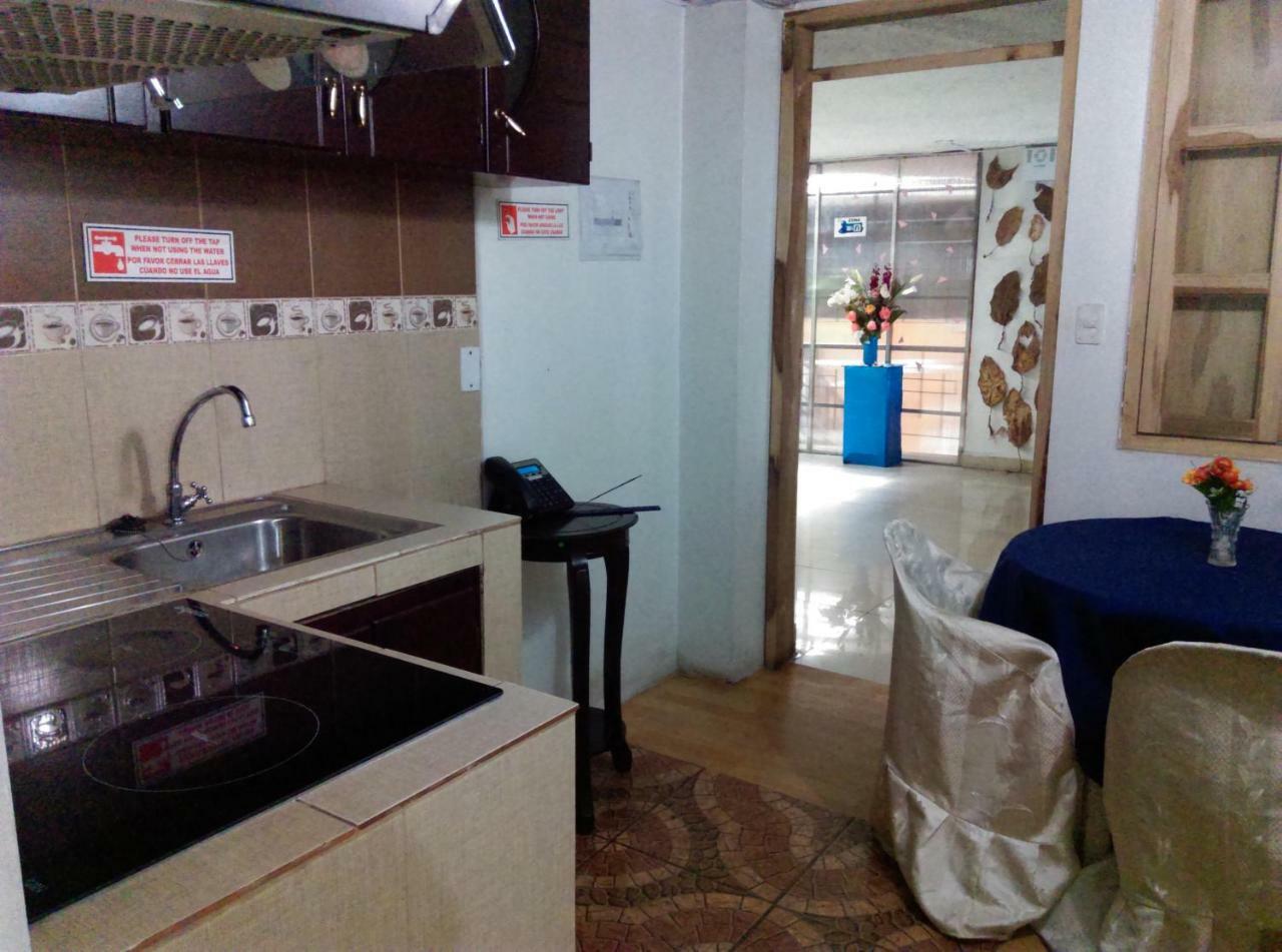 Escocie - Quito Hotel ภายนอก รูปภาพ